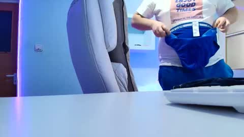 Snapshot of jasonjacks8 chatting on February 9, 2026, 7:56 am JasonJacks online show from February 9, 2026, 7:56 am