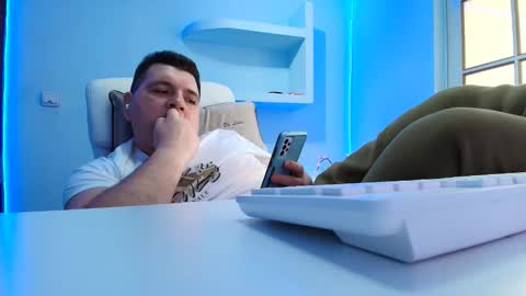 Snapshot of jasonjacks8 chatting on February 25, 2026, 6:45 am JasonJacks online show from February 25, 2026, 6:45 am