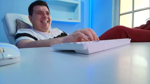 Snapshot of jasonjacks8 chatting on April 7, 2026, 6:14 am JasonJacks online show from April 7, 2026, 6:14 am