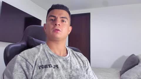 JBrooksXx online show from March 6, 2025, 9:53 pm