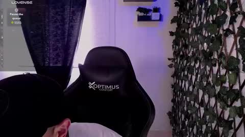 Snapshot of jasson_king01 chatting on February 4, 2026, 7:09 pm JKing online show from February 4, 2026, 7:09 pm