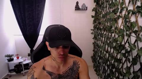 Snapshot of jasson_king01 chatting on February 18, 2026, 4:25 pm JKing online show from February 18, 2026, 4:25 pm