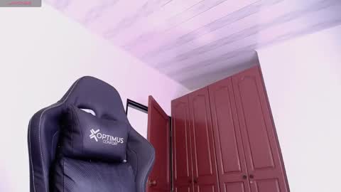 Snapshot of jasson_king01 chatting on April 17, 2026, 6:44 pm JKing online show from April 17, 2026, 6:44 pm