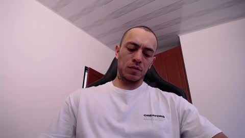 Snapshot of jasson_king01 chatting on May 6, 2026, 1:49 pm JKing online show from May 6, 2026, 1:49 pm