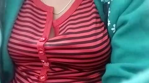 jasspreettt online show from November 19, 2025, 3:06 am