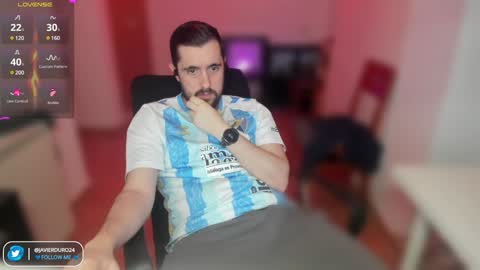 javierduro24 online show from December 8, 2024, 3:56 pm