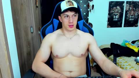 Javier online show from December 17, 2024, 12:34 am