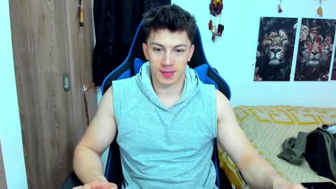 Javier online show from December 29, 2024, 5:33 pm