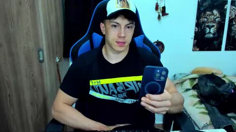 Javier online show from February 10, 2025, 2:19 am