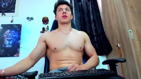 Javier online show from February 27, 2025, 7:37 pm