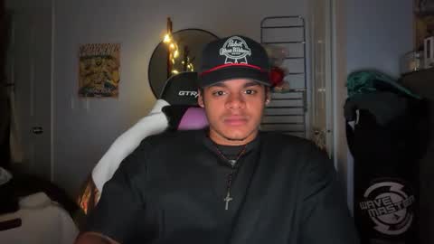 Snapshot of javiricorich chatting on October 27, 2025, 8:18 am javiSdick online show from October 27, 2025, 8:18 am