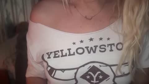 Snapshot of javlovesu chatting on November 20, 2025, 8:30 pm JAV online show from November 20, 2025, 8:30 pm