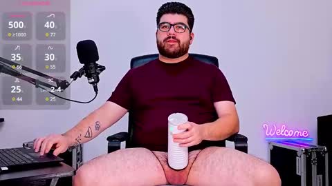 Snapshot of jax_luna chatting on January 1, 2025, 3:34 am Jax Luna online show from January 1, 2025, 3:34 am