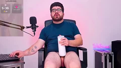 Snapshot of jax_luna chatting on January 31, 2025, 7:07 am Jax Luna online show from January 31, 2025, 7:07 am