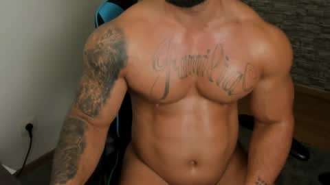 Snapshot of jaxonhunk chatting on April 19, 2026, 7:49 pm JaxonHunk online show from April 19, 2026, 7:49 pm