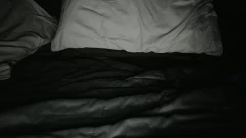 Snapshot of jaxx2000 chatting on December 4, 2025, 9:40 am Jaxx online show from December 4, 2025, 9:40 am