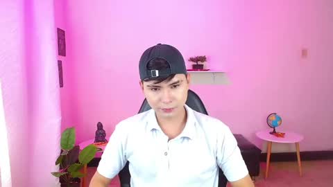 Snapshot of jay_cum18 chatting on May 26, 2026, 1:40 pm Jay online show from May 26, 2026, 1:40 pm