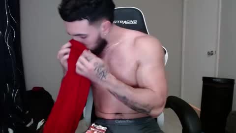 Snapshot of jay_slayz chatting on December 3, 2025, 3:47 am jay_slayz online show from December 3, 2025, 3:47 am