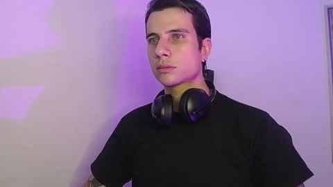 Snapshot of jayalvarrez_ chatting on December 31, 2024, 2:36 pm Jay Alvarrez online show from December 31, 2024, 2:36 pm