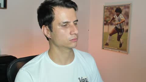 Snapshot of jayalvarrez_ chatting on January 31, 2025, 10:10 pm Jay Alvarrez online show from January 31, 2025, 10:10 pm