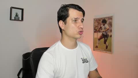 Snapshot of jayalvarrez_ chatting on February 15, 2025, 11:03 pm Jay Alvarrez online show from February 15, 2025, 11:03 pm