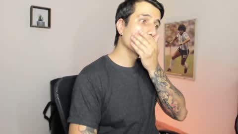 Snapshot of jayalvarrez_ chatting on February 26, 2025, 10:20 pm Jay Alvarrez online show from February 26, 2025, 10:20 pm