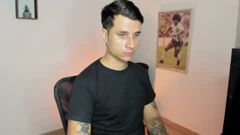 Snapshot of jayalvarrez_ chatting on March 5, 2025, 10:21 pm Jay Alvarrez online show from March 5, 2025, 10:21 pm