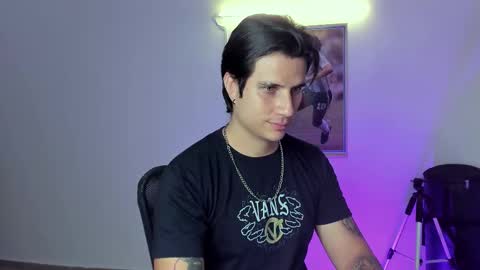 Snapshot of jayalvarrez_ chatting on September 8, 2025, 8:08 pm Jay Alvarrez online show from September 8, 2025, 8:08 pm