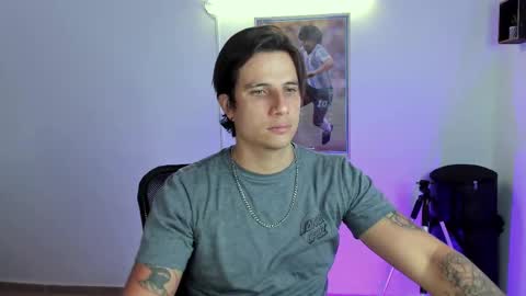 Snapshot of jayalvarrez_ chatting on September 12, 2025, 11:04 pm Jay Alvarrez online show from September 12, 2025, 11:04 pm