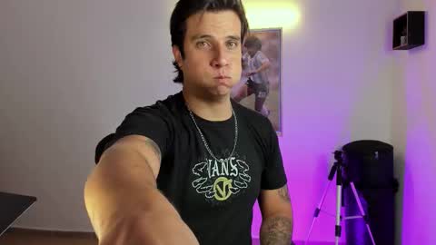 Snapshot of jayalvarrez_ chatting on September 14, 2025, 6:18 pm Jay Alvarrez online show from September 14, 2025, 6:18 pm