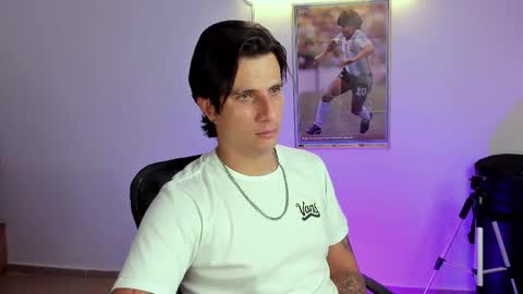 Snapshot of jayalvarrez_ chatting on September 19, 2025, 1:29 am Jay Alvarrez online show from September 19, 2025, 1:29 am