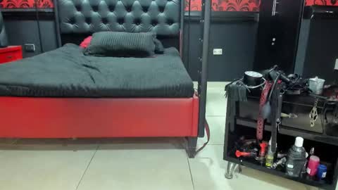 jaylen_bdsm online show from January 17, 2026, 12:10 pm