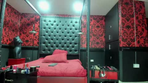 jaylen_bdsm online show from April 13, 2026, 11:48 am