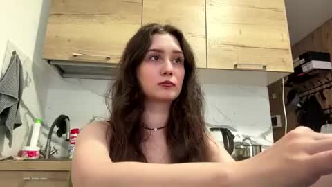 Snapshot of jaynesinton chatting on August 6, 2026, 11:12 am Alice online show from August 6, 2026, 11:12 am