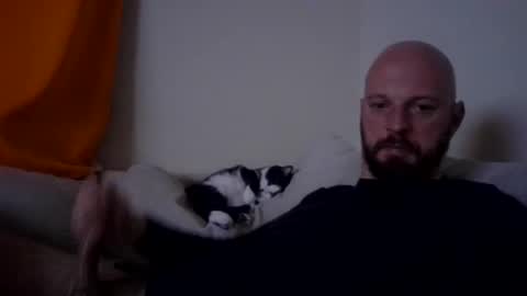 Jay online show from November 10, 2025, 2:32 am