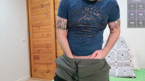 Snapshot of jayxcee_official chatting on December 8, 2024, 2:09 pm jayxcee OFFICIAL online show from December 8, 2024, 2:09 pm