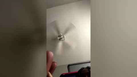 jayy1997980555 online show from August 4, 2026, 9:06 pm