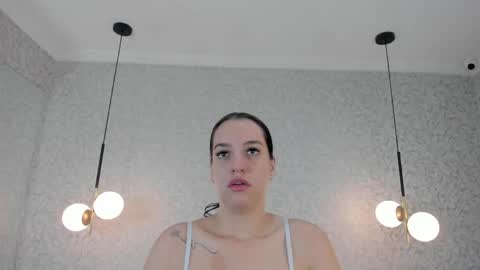 Snapshot of jazlin_angels chatting on May 28, 2026, 10:01 am JAZLIN ANGELS online show from May 28, 2026, 10:01 am