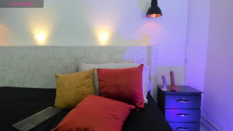 Jazmin online show from May 15, 2026, 11:12 pm