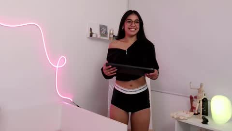 Jazmin online show from December 20, 2025, 12:40 am