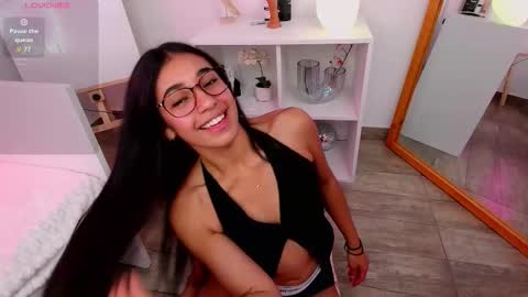 Jazmin online show from January 15, 2026, 11:41 pm