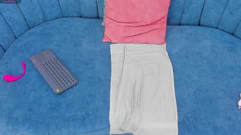 Jasmine  online show from February 6, 2025, 6:51 am