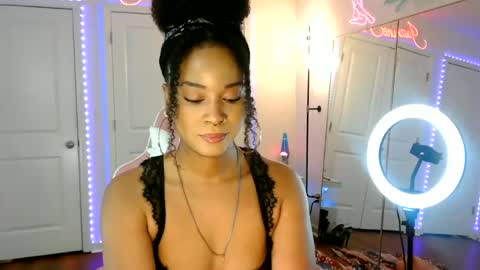 Jazmine Fox online show from July 7, 2026, 8:13 pm