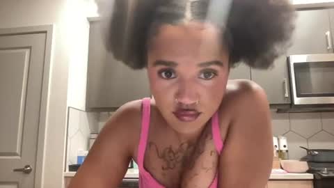 jazminetea online show from June 28, 2026, 5:46 am