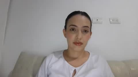 Snapshot of jazminojeda chatting on August 6, 2026, 4:14 am jazminojeda online show from August 6, 2026, 4:14 am