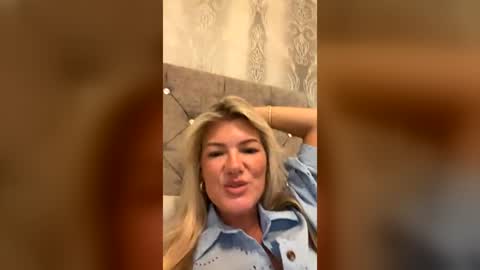 Snapshot of jazzypink86 chatting on July 15, 2026, 7:41 pm jazzypink86 online show from July 15, 2026, 7:41 pm