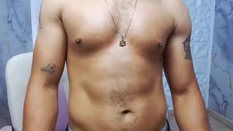 jbarto_ online show from June 3, 2026, 11:43 pm