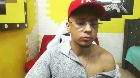jbarto_ online show from June 5, 2026, 6:52 am