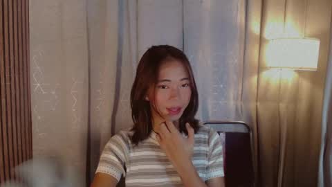 Snapshot of jclbabes chatting on July 13, 2026, 3:26 pm vivian online show from July 13, 2026, 3:26 pm