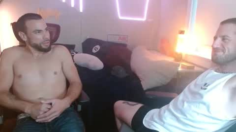 JcMax305 online show from December 8, 2024, 12:19 pm